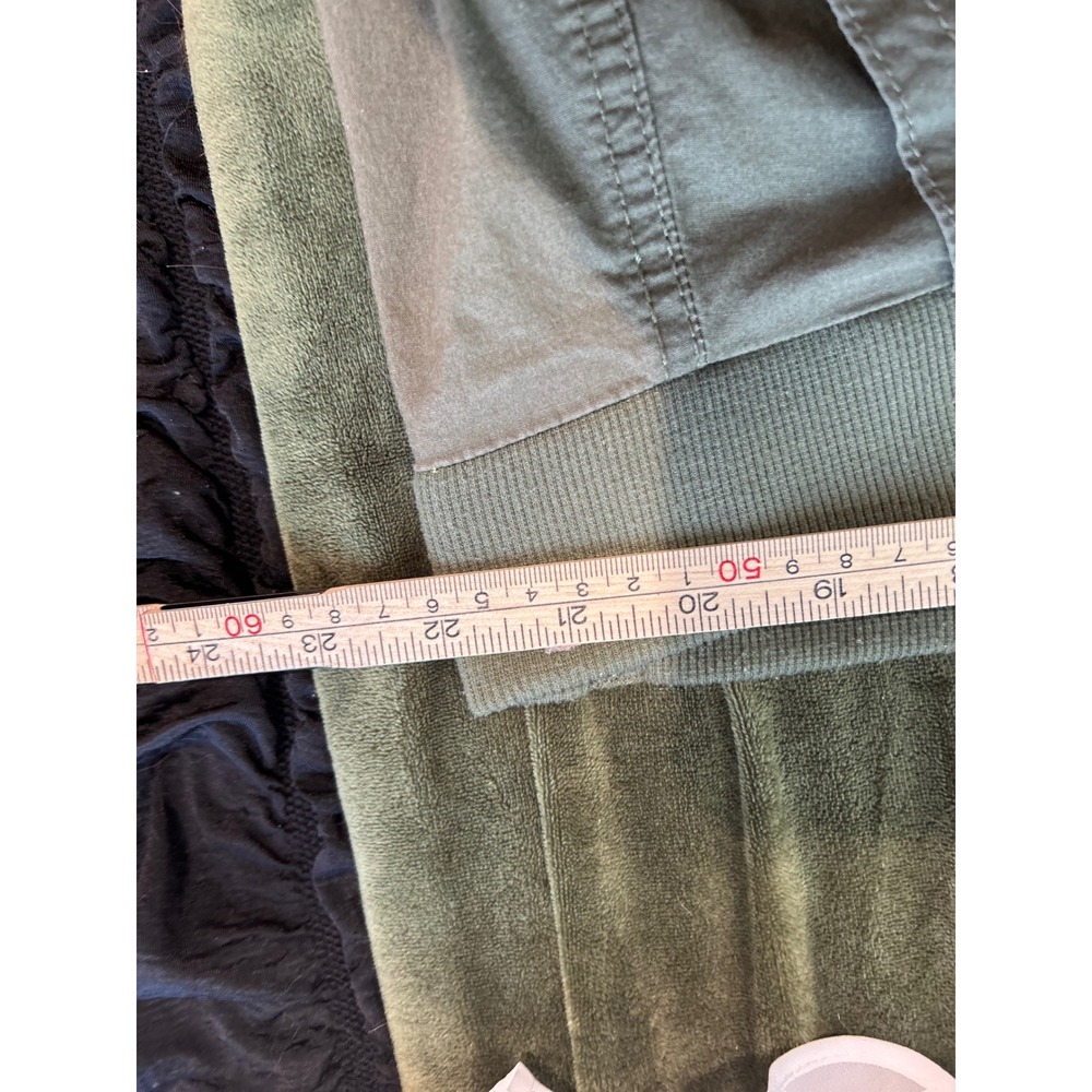 Torrid Womens Plus Size 22 Olive Green Cargo Shorts Elastic Waist Stretch Twill - Picture 5 of 9